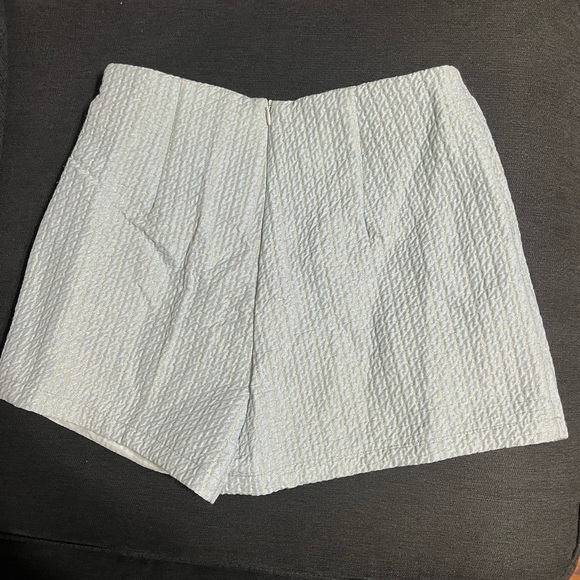 Coord Set - Blouse & Skort - Picture 5 of 7